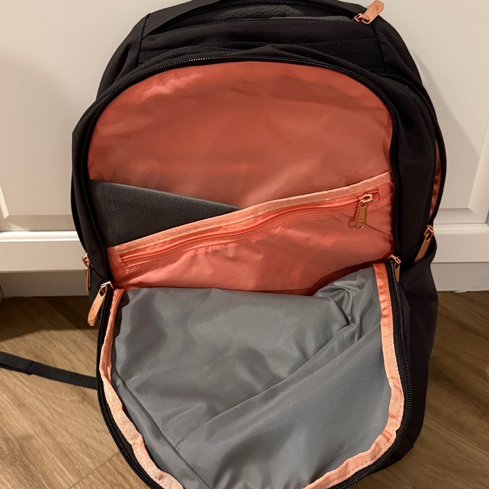 The North Face Black Backpack - Picture 6 of 10
